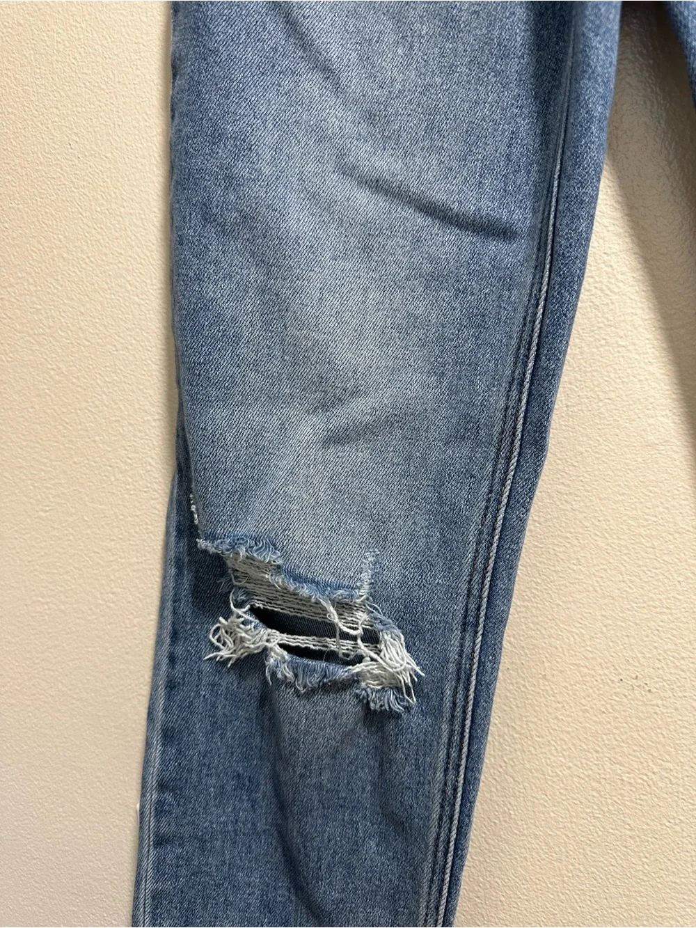 Women’s Hidden Distressed High Rise Mom Jeans